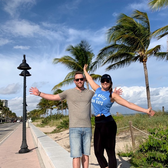 🌷Meet your posher Emilee - Picture 13 of 14